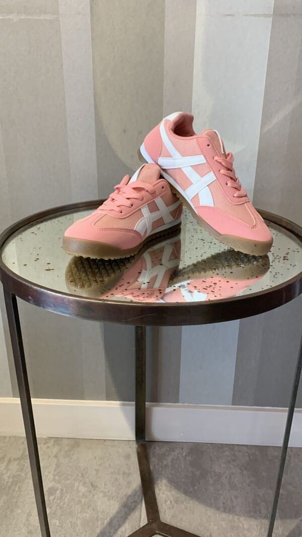 Deportivas rosa - Imagen 2
