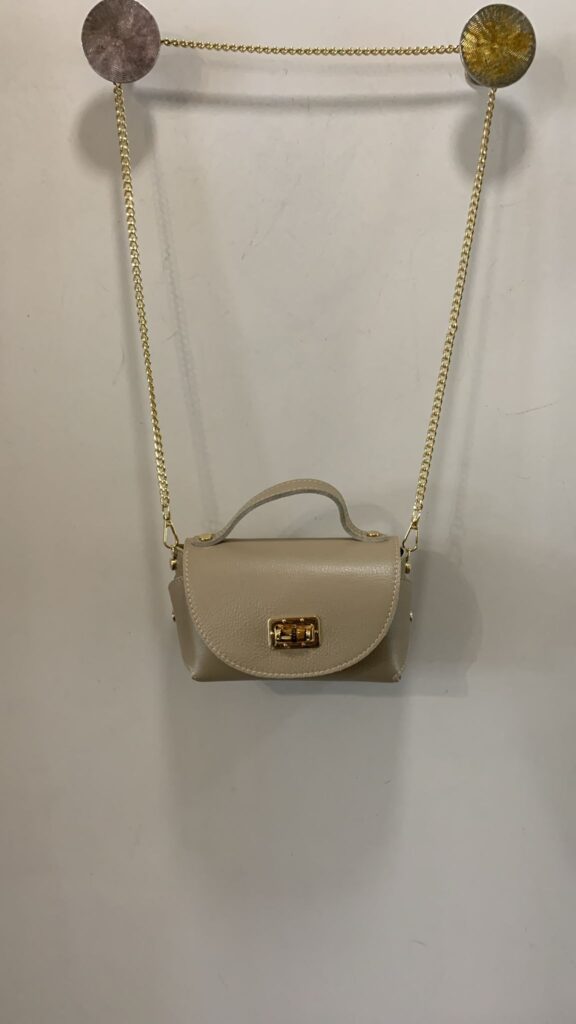 Bolso piel cadena dorada